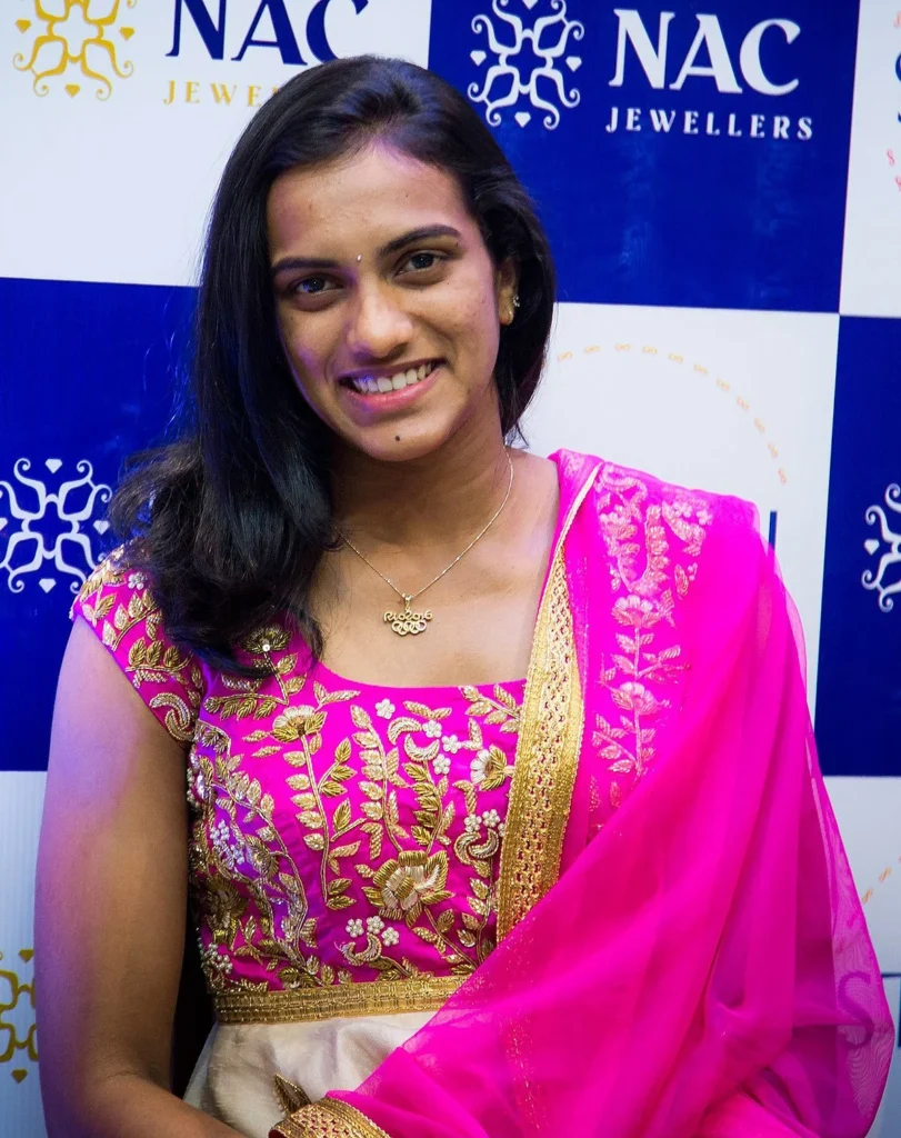 PV Sindhu Biography in Hindi - Age, Family, Affairs, Net Worth, Achievements